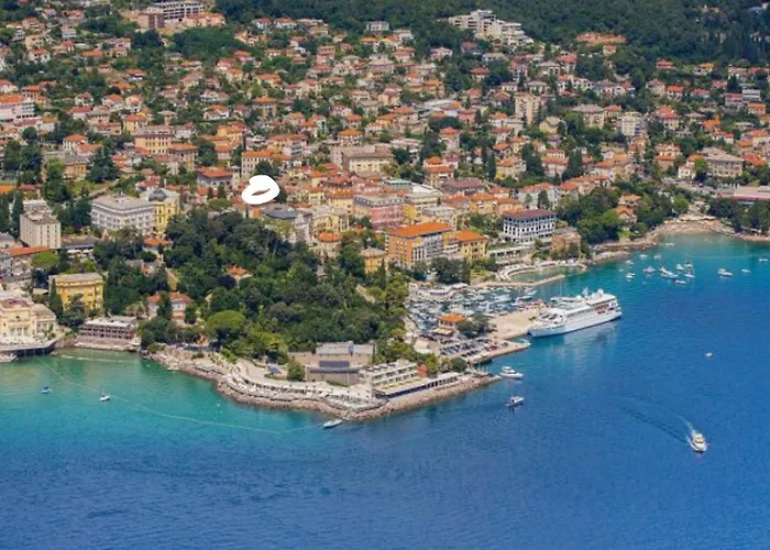 Retro Center Opatija