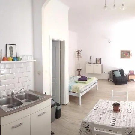 Apartment Retro Center *